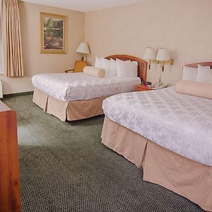 Queen Room Two Queen Beds Disability Access Non Smoking
